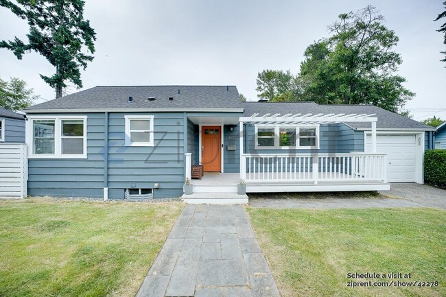 property at 4522 NE 54th St