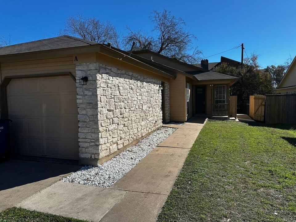 12303 Patron Dr in Austin, TX - Building Photo