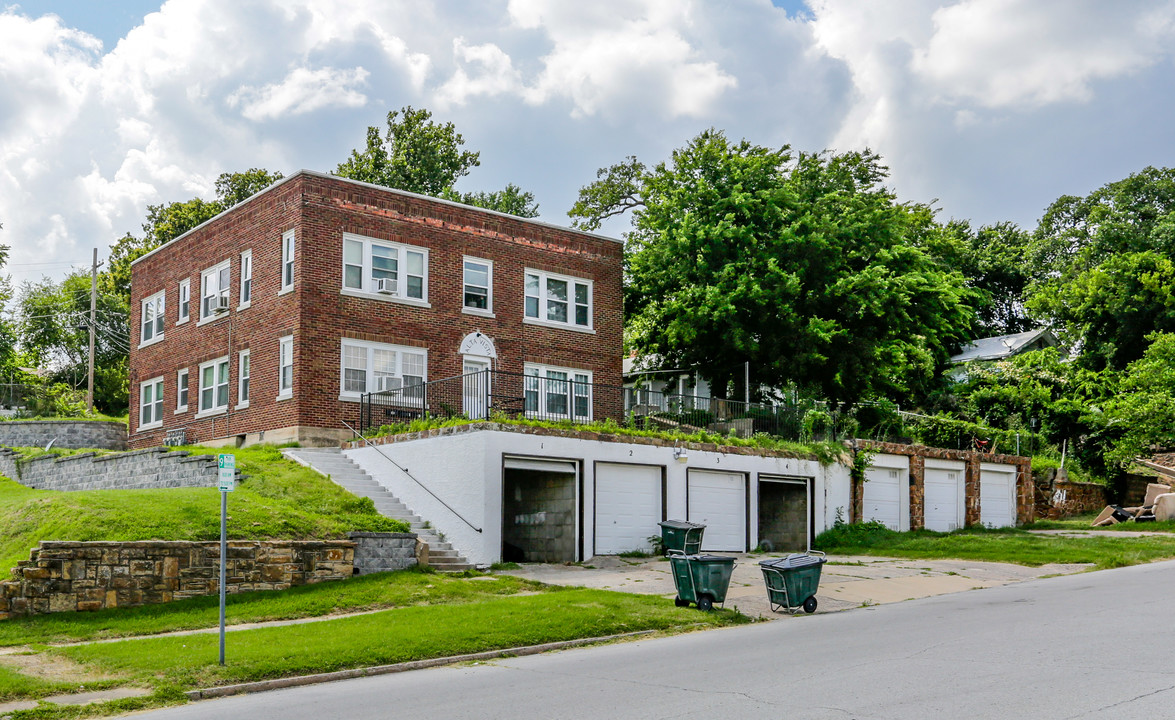 Alta Vista in Sand Springs, OK - Building Photo