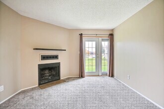 6451 Rochdale Blvd in Regina, SK - Building Photo - Building Photo