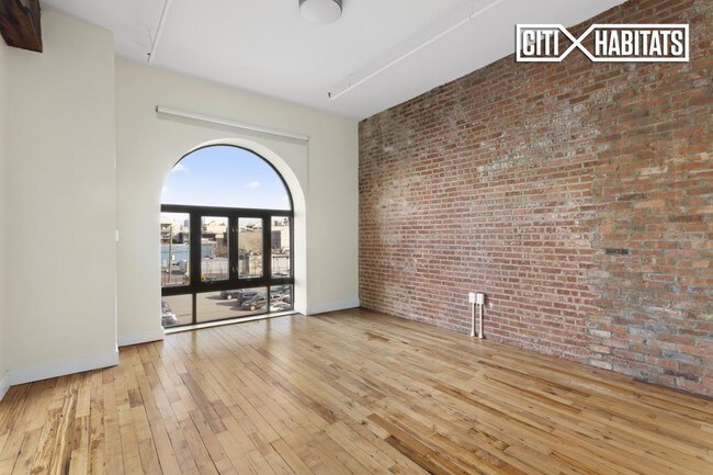 275 Conover St-Unit -5M in Brooklyn, NY - Building Photo - Building Photo