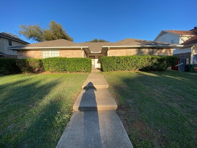 4011 Ridgebrook Dr