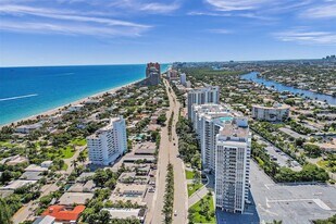 2841 N Ocean Blvd, Unit 303 in Fort Lauderdale, FL - Building Photo