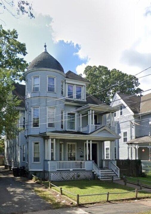 404 Edgewood Ave in New Haven, CT - Building Photo