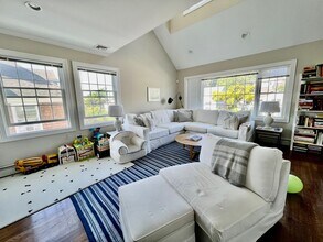57 Soundview St in Port Chester, NY - Building Photo - Building Photo