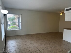 1428 Lorilyn Ave in Las Vegas, NV - Building Photo - Building Photo