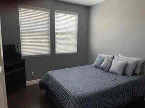 42921 Avenida Amistad in Temecula, CA - Building Photo - Building Photo