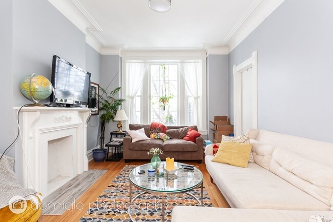 2903 W Belden Ave