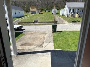 205 Unaka St in Greeneville, TN - Foto de edificio - Building Photo