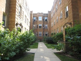 5545-5551 N Magnolia Ave Apartments