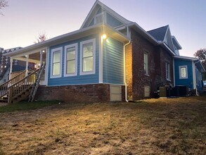 1702 Highland Ave in Knoxville, TN - Building Photo - Building Photo