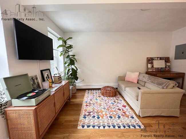 38 Sheafe St, Unit 3 in Boston, MA - Building Photo - Building Photo