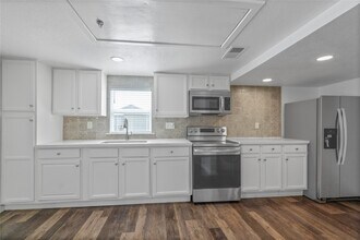 5515 Avenue R in Galveston, TX - Building Photo - Building Photo