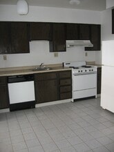 Park Avenue Apartments in West Mifflin, PA - Building Photo - Building Photo