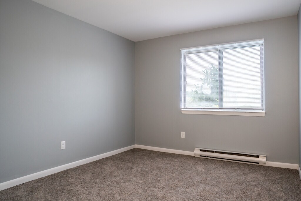 Whitnall Park Apartments Franklin, WI Apartments