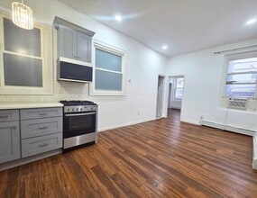 209-211-211 48th St in Union City, NJ - Building Photo - Building Photo