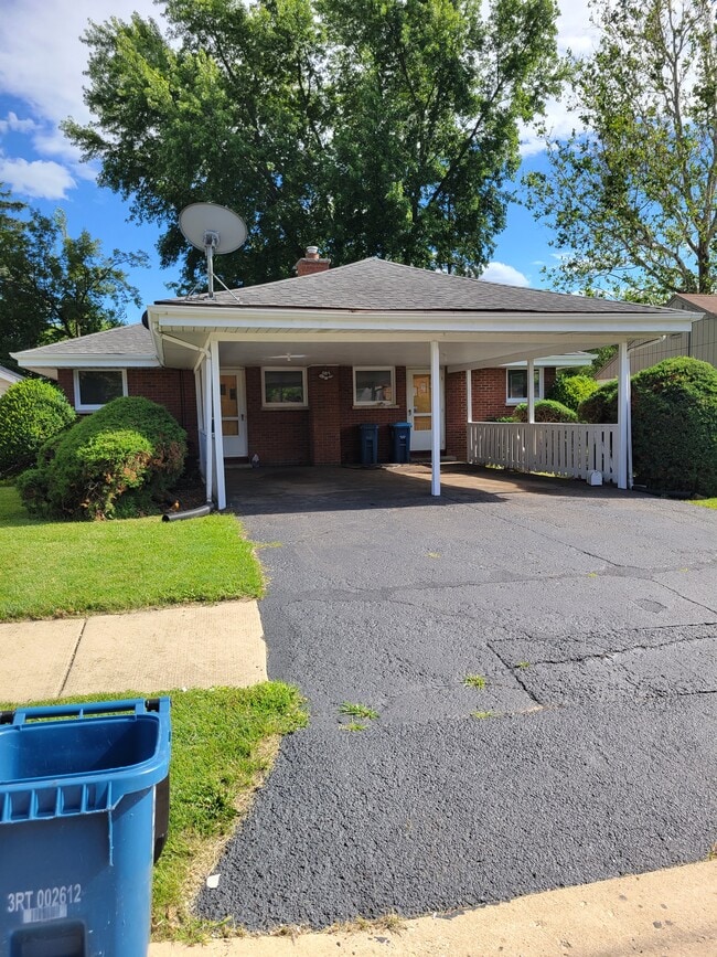 property at 605 Jungles Ave