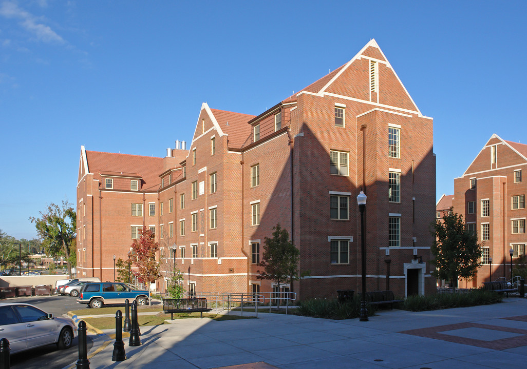 Wildwood Halls in Tallahassee, FL - Building Photo