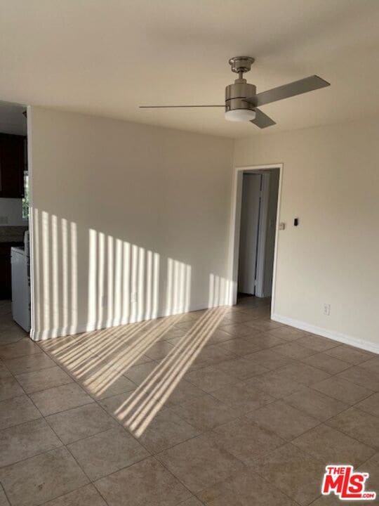 5426 Blackwelder St in Los Angeles, CA - Building Photo - Building Photo