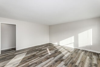 1230 E Fortuna St in Wichita, KS - Building Photo - Building Photo