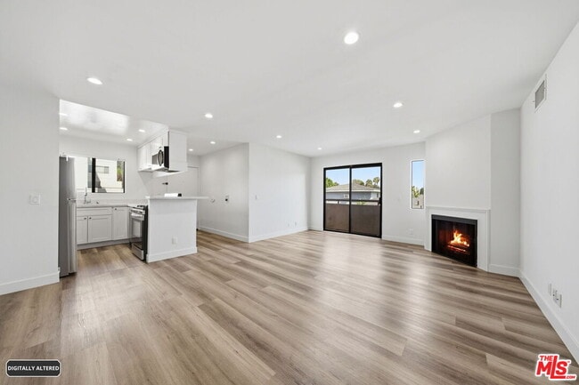 property at 6212 Fulton Ave