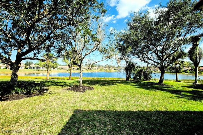 19639 Villa Rosa Loop in Ft. Myers, FL - Foto de edificio - Building Photo