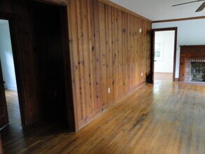 106 Pine St in Carrboro, NC - Building Photo - Building Photo