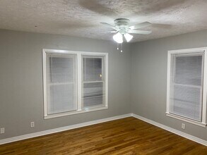 1805 Brook Hollow Dr in Fort Worth, TX - Building Photo - Building Photo