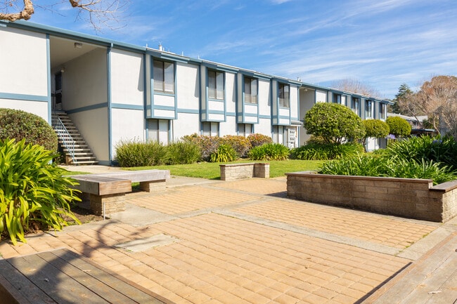 1925 46th Ave, Unit 121 in Capitola, CA - Building Photo - Building Photo