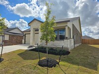 141 Yuba Path in Niederwald, TX - Foto de edificio - Building Photo