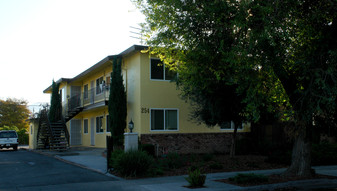 254 Pamela Ave Apartamentos