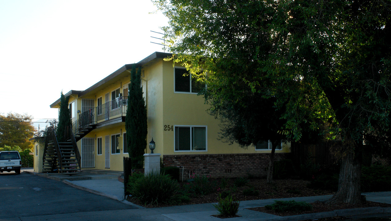 254 Pamela Ave in San Jose, CA - Foto de edificio