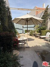 2252 W Washington Blvd in Los Angeles, CA - Building Photo - Building Photo