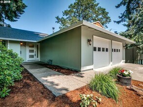 12995 SW 19th St in Beaverton, OR - Building Photo - Building Photo