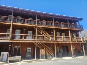19 Lunenburg St in Fitchburg, MA - Building Photo - Building Photo