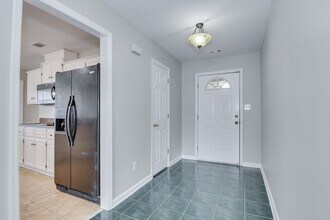 302 Summerfield Cir in Grovetown, GA - Foto de edificio - Building Photo