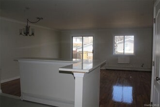 274 Robinson Ave in Bronx, NY - Building Photo - Building Photo