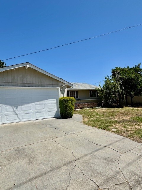 property at 751 Ruth Dr