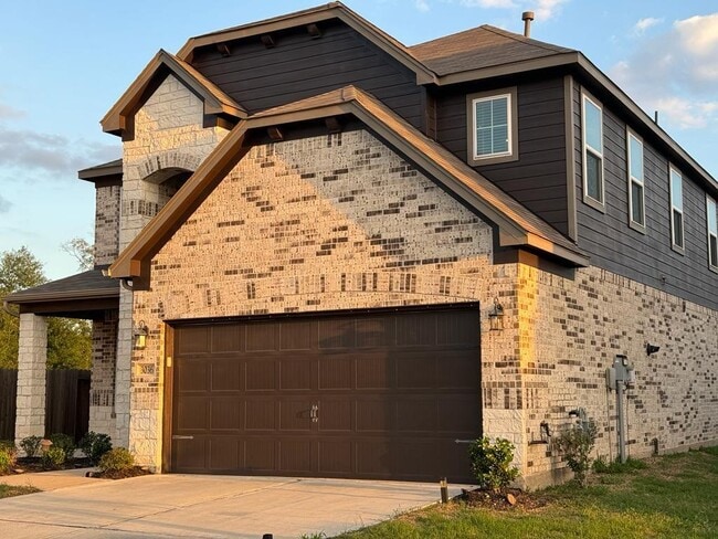 property at 3036 Tulip Poplar Ct