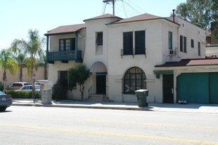 229-231 1/2 S. Columbus A Apartments