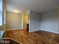 510 W Briar Pl, Unit 1 in Chicago, IL - Foto de edificio - Building Photo