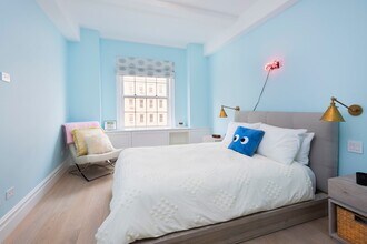 25 5th Ave in New York, NY - Building Photo - Building Photo