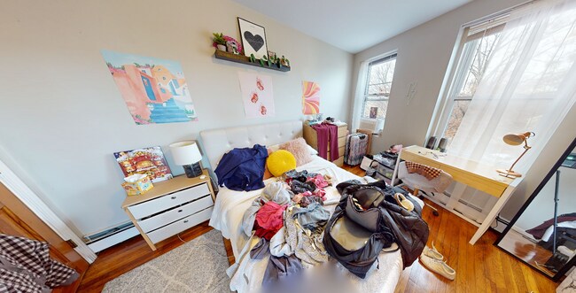 54 Kelly Rd, Unit 2L in Cambridge, MA - Foto de edificio - Building Photo