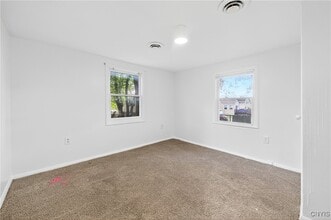 308 Nelson Ave in East Syracuse, NY - Building Photo - Building Photo