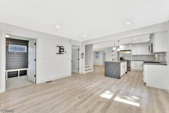 317 Montclair Ave in Newark, NJ - Building Photo - Building Photo
