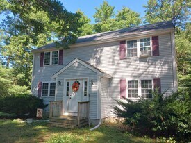 214B Main St in Carver, MA - Building Photo
