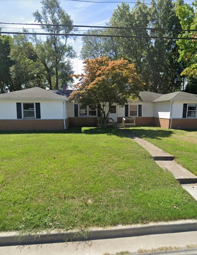 201 W Navajo St in West Lafayette, IN - Building Photo - Building Photo