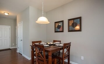 4438 Hillsgrove Rd in Wake Forest, NC - Building Photo - Building Photo