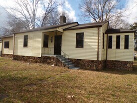 200 23rd St SW in Birmingham, AL - Building Photo