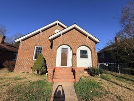 412 Morgan Ave in Greenwood, SC - Building Photo